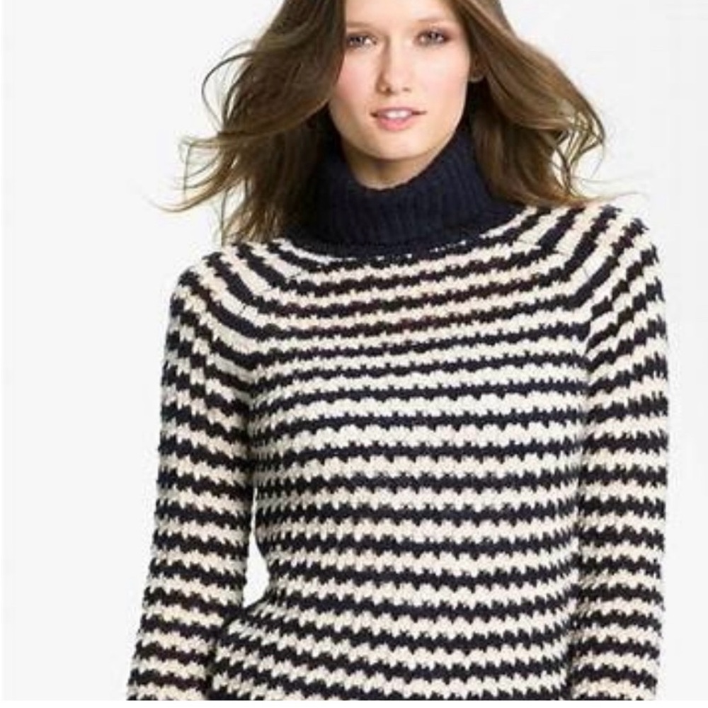 (EUC) Tory Burch Navy and Cream Carey Turtleneck Sweater size XS